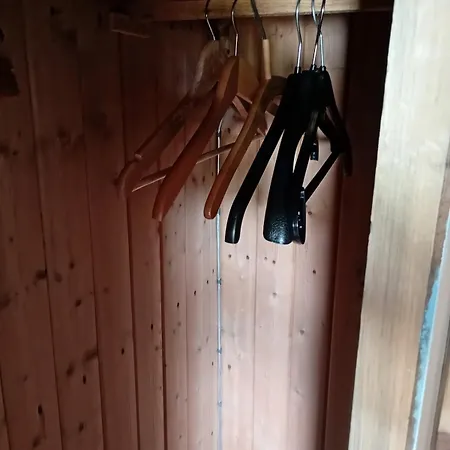 Hilltop Wood House - Starlink Connectivity 蔲庞格