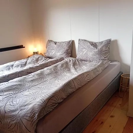 Hilltop Wood House - Starlink Connectivity 度假居